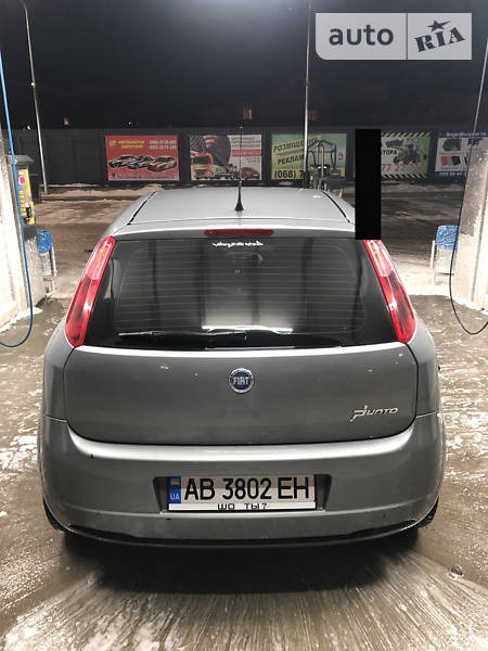 Fiat Grande Punto 2006  випуску Вінниця з двигуном 1.6 л бензин хэтчбек механіка за 5500 долл. 