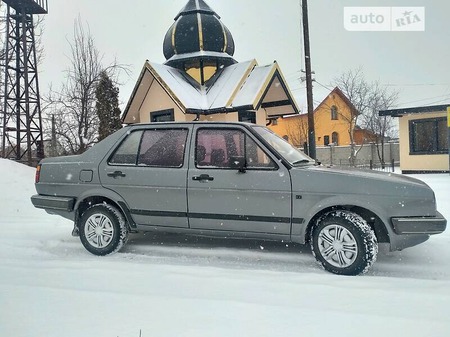 Volkswagen Jetta 1986  випуску Івано-Франківськ з двигуном 1.6 л бензин седан механіка за 1650 долл. 