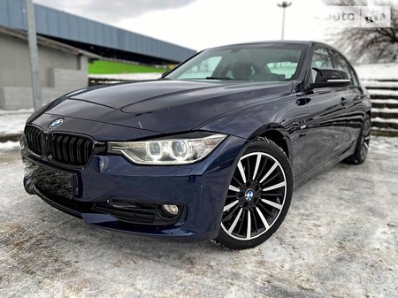 BMW 318 2012  випуску Київ з двигуном 2 л дизель седан автомат за 15900 долл. 