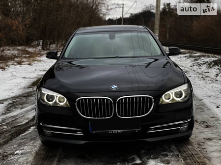 BMW 740 2015  випуску Київ з двигуном 3 л бензин седан автомат за 25500 долл. 