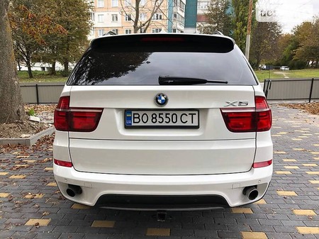 BMW X5 2011  випуску Тернопіль з двигуном 3 л бензин позашляховик автомат за 19800 долл. 