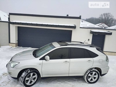 Lexus RX 300 2005  випуску Львів з двигуном 3 л  позашляховик автомат за 12000 долл. 