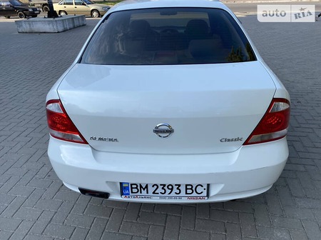 Nissan Almera 2012  випуску Суми з двигуном 1.6 л  седан механіка за 8000 долл. 