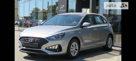 Hyundai i30 2021  випуску Вінниця з двигуном 1.5 л бензин хэтчбек автомат за 22000 долл. 