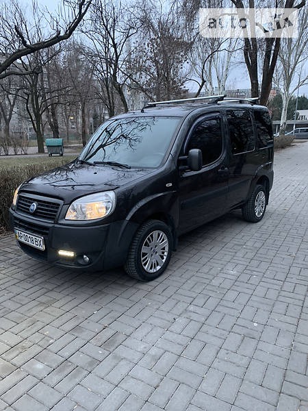 Fiat Doblo 2007  випуску Запоріжжя з двигуном 1.9 л дизель універсал механіка за 7200 долл. 