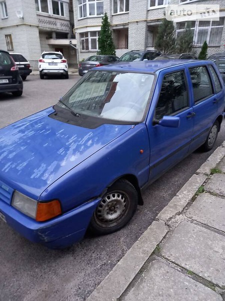 Fiat Uno 1986  випуску Львів з двигуном 1 л  хэтчбек  за 900 долл. 