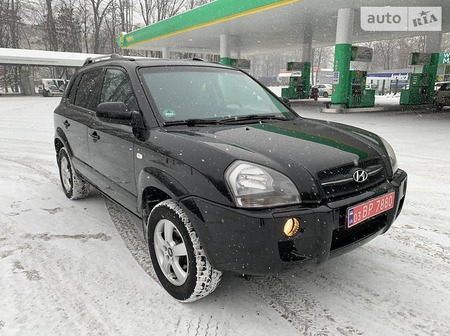 Hyundai Tucson 2008  випуску Київ з двигуном 2 л бензин позашляховик механіка за 9300 долл. 