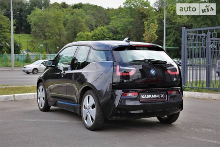 BMW i3 2014  випуску Харків з двигуном 0 л електро хэтчбек автомат за 14999 долл. 