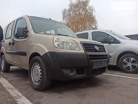 Fiat Doblo 2012  випуску Суми з двигуном 1.3 л дизель мінівен механіка за 5550 долл. 