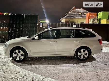 Skoda Octavia 2015  випуску Луцьк з двигуном 1.8 л бензин універсал автомат за 13600 долл. 