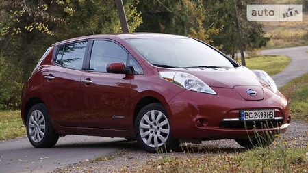 Nissan Leaf 2014  випуску Львів з двигуном 0 л електро хэтчбек автомат за 9100 долл. 