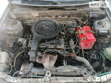 Mazda 323 1987  випуску Тернопіль з двигуном 0 л бензин хэтчбек механіка за 1300 долл. 
