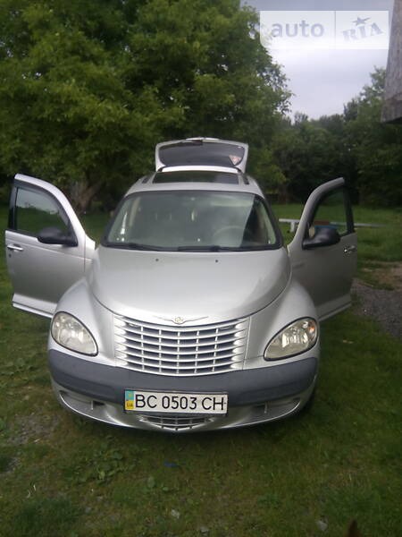 Chrysler PT Cruiser 2002  випуску Львів з двигуном 2 л  універсал механіка за 4000 долл. 