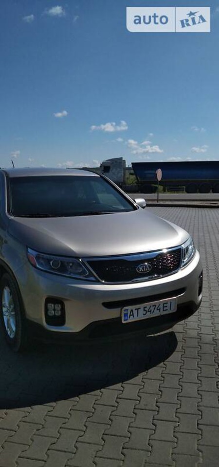 KIA Sorento 2014  випуску Івано-Франківськ з двигуном 2.4 л бензин позашляховик автомат за 13600 долл. 