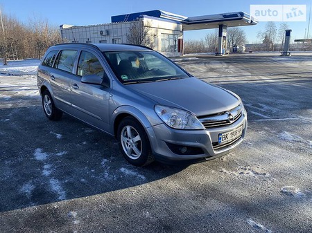 Opel Astra 2007  випуску Рівне з двигуном 1.6 л бензин універсал механіка за 6400 долл. 