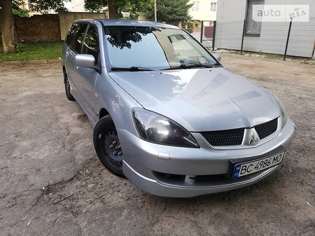 Mitsubishi Lancer 2005  випуску Львів з двигуном 2 л бензин універсал механіка за 5200 долл. 