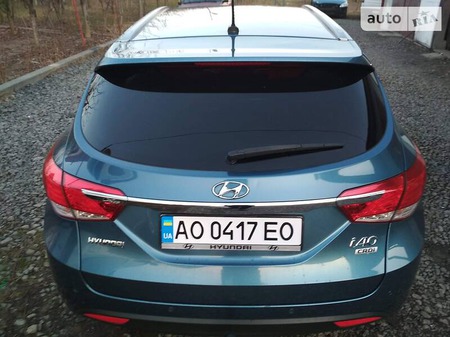 Hyundai i40 2012  випуску Ужгород з двигуном 1.7 л дизель універсал механіка за 10900 долл. 
