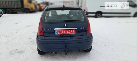 Citroen C3 2003  випуску Львів з двигуном 1.6 л бензин хэтчбек  за 4500 долл. 