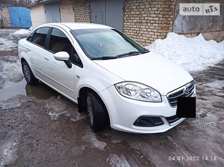 Fiat Linea 2013  випуску Дніпро з двигуном 1.2 л дизель седан механіка за 7600 долл. 