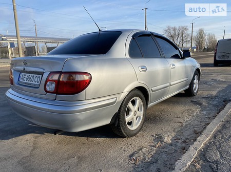 Nissan Almera 2001  випуску Дніпро з двигуном 1.8 л бензин седан механіка за 4500 долл. 