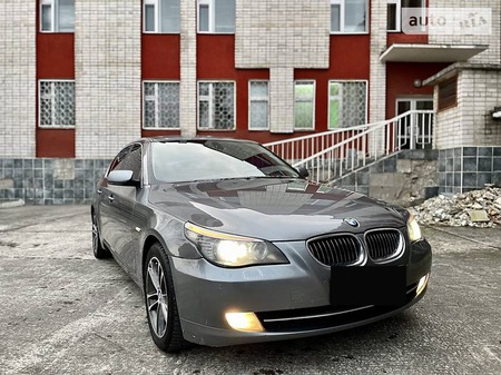 BMW 530 2007  випуску Хмельницький з двигуном 3 л дизель седан автомат за 11850 долл. 
