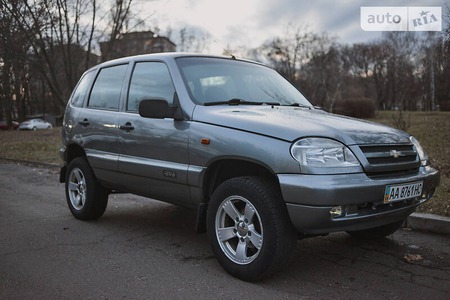 Chevrolet Niva 2008  випуску Київ з двигуном 1.7 л  позашляховик механіка за 4100 долл. 