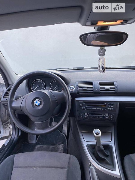 BMW 116 2004  випуску Ужгород з двигуном 1.6 л бензин хэтчбек механіка за 5400 долл. 