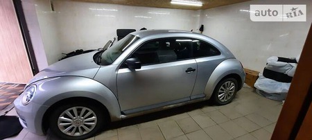 Volkswagen Beetle 2012  випуску Запоріжжя з двигуном 2.5 л  хэтчбек автомат за 9500 долл. 