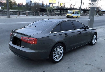 Audi A6 Limousine 2013  випуску Кропивницький з двигуном 2 л дизель седан автомат за 18200 долл. 