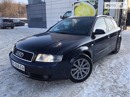 Audi A4 Limousine 2001  випуску Львів з двигуном 2.5 л дизель універсал автомат за 4699 долл. 