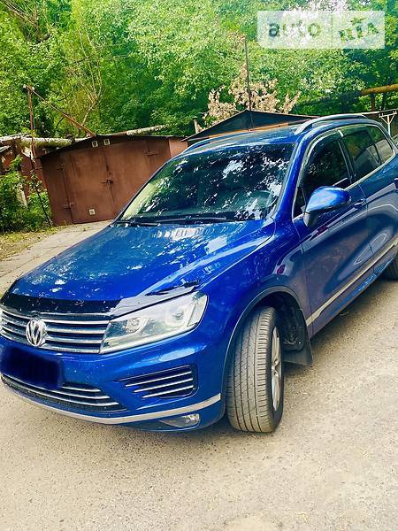 Volkswagen Touareg 2017  випуску Донецьк з двигуном 3 л дизель позашляховик автомат за 50000 долл. 