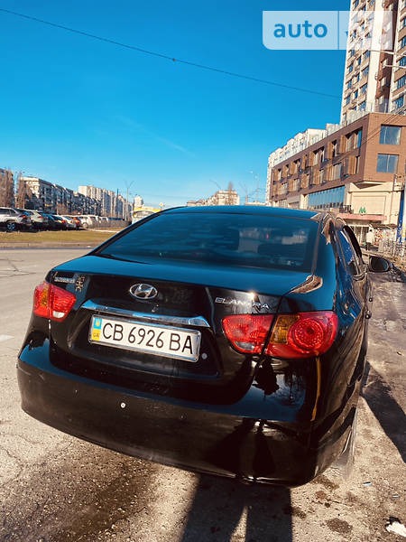 Hyundai Elantra 2010  випуску Київ з двигуном 1.6 л бензин седан механіка за 8000 долл. 