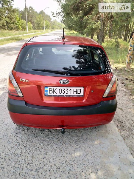 KIA Rio 2009  випуску Запоріжжя з двигуном 1.4 л бензин хэтчбек механіка за 5600 долл. 