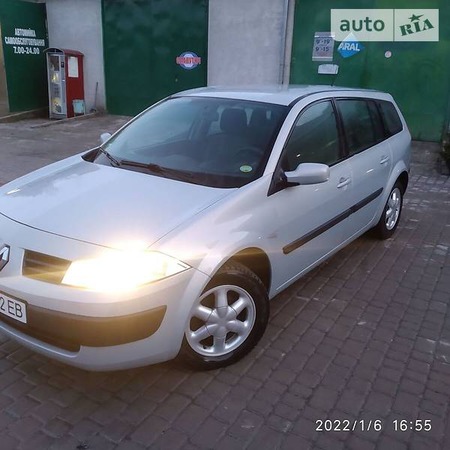 Renault Megane 2004  випуску Тернопіль з двигуном 1.6 л бензин універсал механіка за 5099 долл. 