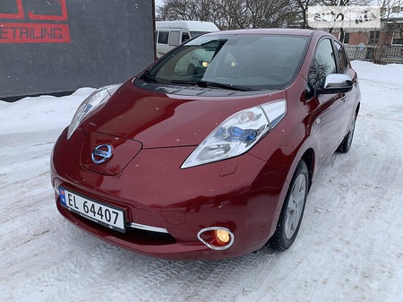 Nissan Leaf 2013  випуску Тернопіль з двигуном 0 л електро хэтчбек автомат за 8600 долл. 