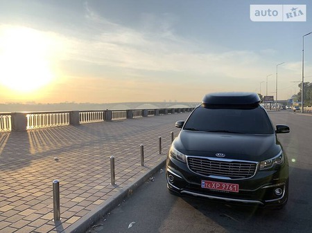 KIA Carnival 2017  випуску Київ з двигуном 0 л дизель мінівен автомат за 38800 долл. 