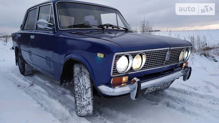 Lada 2103 1975  випуску Київ з двигуном 1.6 л  седан механіка за 1600 долл. 