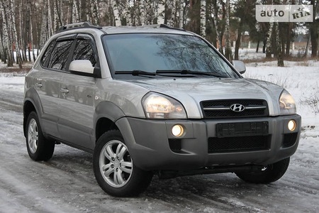 Hyundai Tucson 2007  випуску Суми з двигуном 2 л  позашляховик механіка за 8700 долл. 