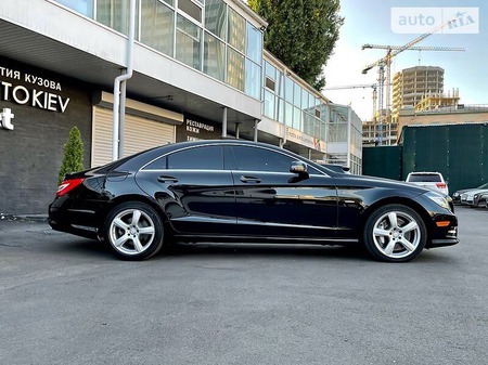 Mercedes-Benz CLS 550 2012  випуску Київ з двигуном 4.7 л бензин седан автомат за 25900 долл. 