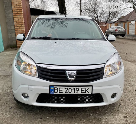 Dacia Sandero 2012  випуску Миколаїв з двигуном 1.5 л дизель хэтчбек  за 5700 долл. 