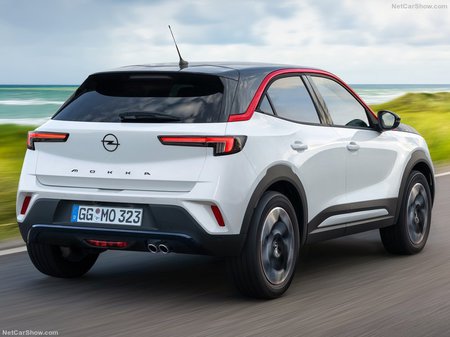 Opel Mokka 2022  випуску  з двигуном 1.2 л бензин кросовер автомат за 822900 грн. 