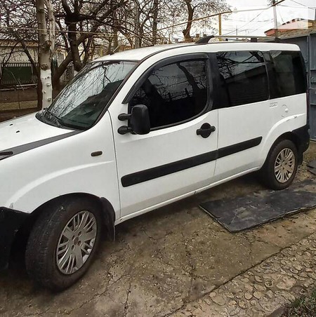 Fiat Doblo 2006  випуску Одеса з двигуном 1.9 л дизель мінівен механіка за 4700 долл. 