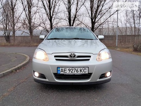 Toyota Corolla 2005  випуску Дніпро з двигуном 2 л дизель хэтчбек механіка за 6200 долл. 