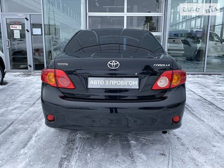 Toyota Corolla 2008  випуску Харків з двигуном 1.6 л  седан  за 216750 грн. 