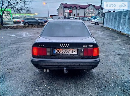 Audi 100 1994  випуску Тернопіль з двигуном 2.5 л дизель седан механіка за 3200 долл. 