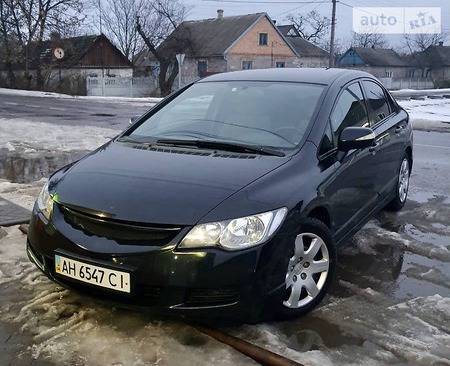 Honda Civic 2007  випуску Донецьк з двигуном 1.8 л бензин седан механіка за 6400 долл. 