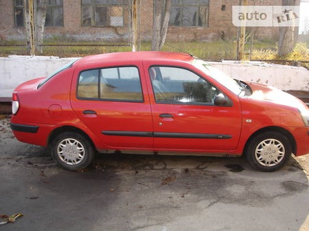 Renault Clio 2005  випуску Черкаси з двигуном 1.4 л бензин седан механіка за 5500 долл. 