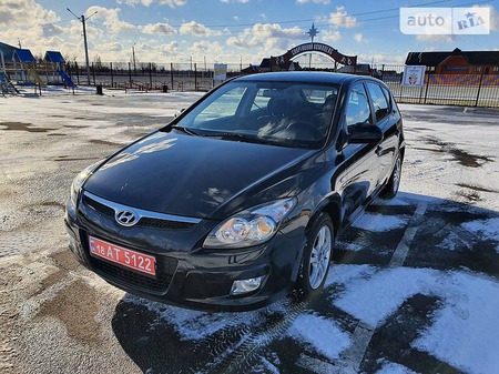 Hyundai i30 2009  випуску Луцьк з двигуном 0 л бензин хэтчбек механіка за 5900 долл. 