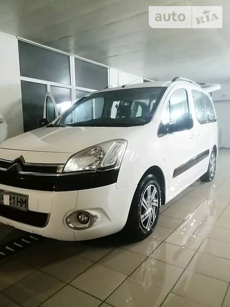 Citroen Berlingo 2012  випуску Вінниця з двигуном 1.6 л бензин універсал механіка за 7000 долл. 