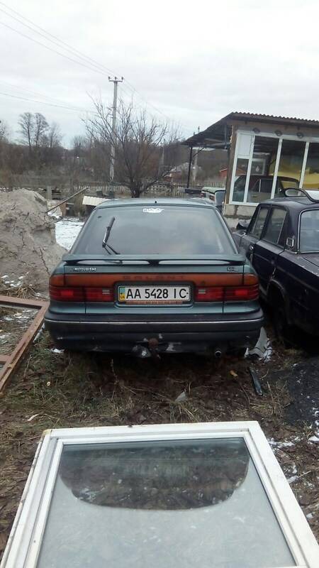 Mitsubishi Galant 1989  випуску Київ з двигуном 0 л  хэтчбек  за 645 долл. 